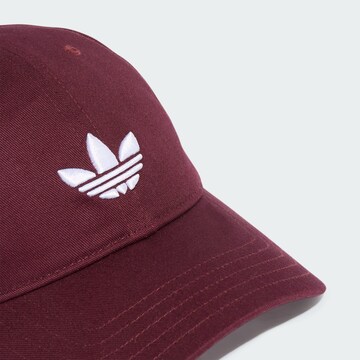 ADIDAS ORIGINALS Кепка 'Adicolor Classic Trefoil' в Красный