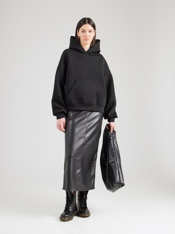 Sweat-shirt 'Petra' WEEKDAY en noir