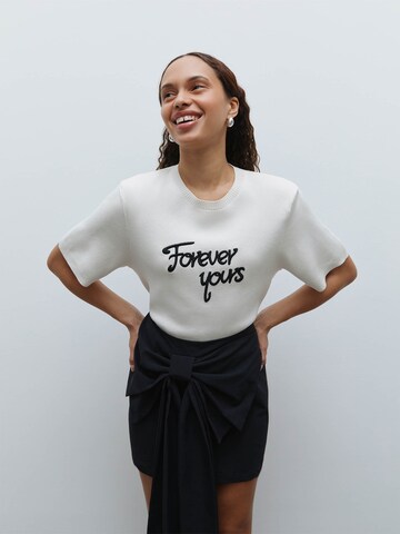 Pullover di Fleur by Kaviar Gauche in bianco: frontale