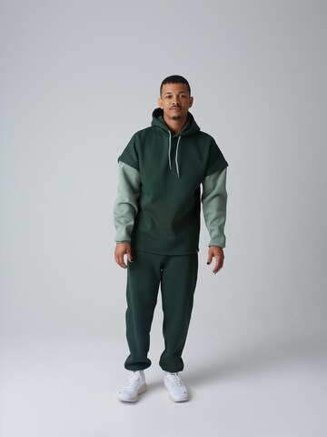 ABOUT YOU x Benny Cristo Sweatshirt 'Jason' in Groen