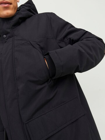 JACK & JONES Winter Parka in Black