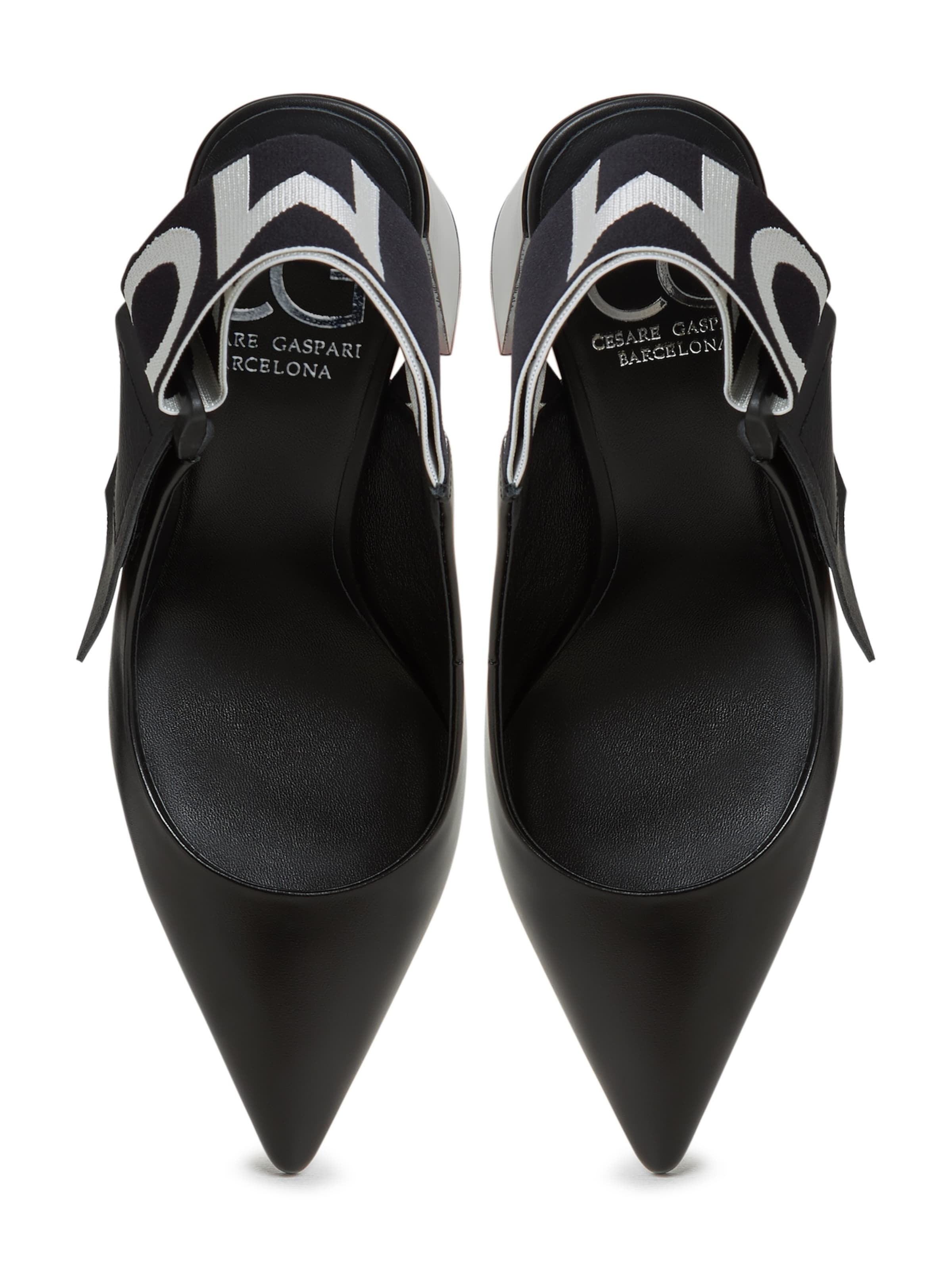 CESARE GASPARI Pumps in Schwarz