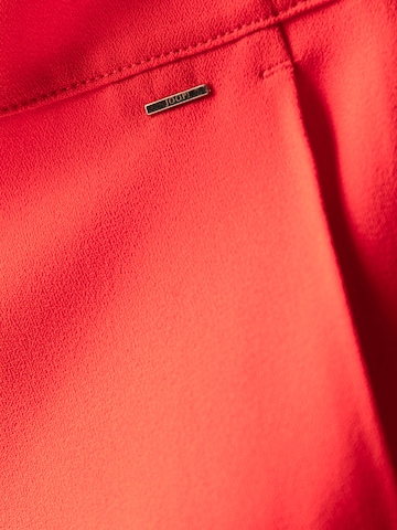 Regular Pantalon 'Marlene' JOOP! en rouge