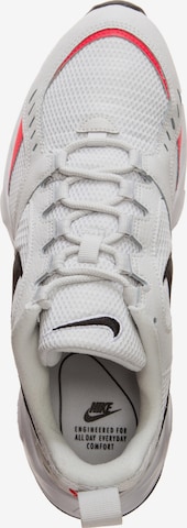 Nike Sportswear Trampki niskie 'Air Heights' w kolorze biały