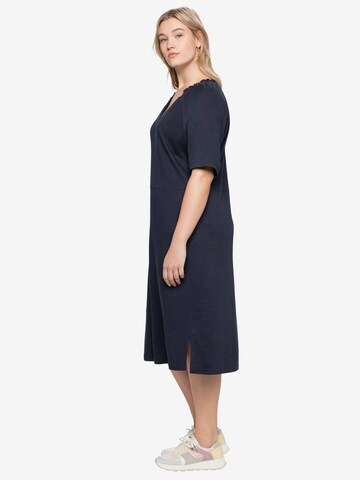 SHEEGO Kleid in Blau