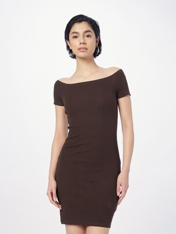 Urban Classics Dress in Brown: front