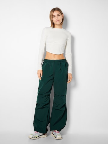 Loosefit Pantaloni di Bershka in verde