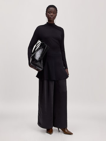 Pull-over 'Faye' EDITED en noir : devant