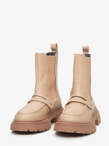Estro Chelsea boots '1210-03' in Beige
