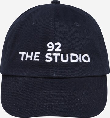 92 The Studio Cap in Blau