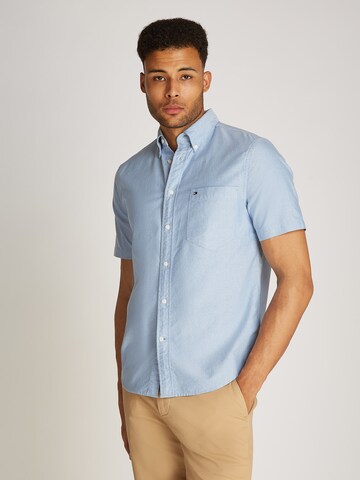 Regular fit Camicia 'HERITAGE' di TOMMY HILFIGER in blu: frontale