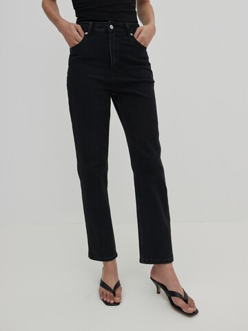 EDITED Regular Jeans 'Mirea' in Black: front