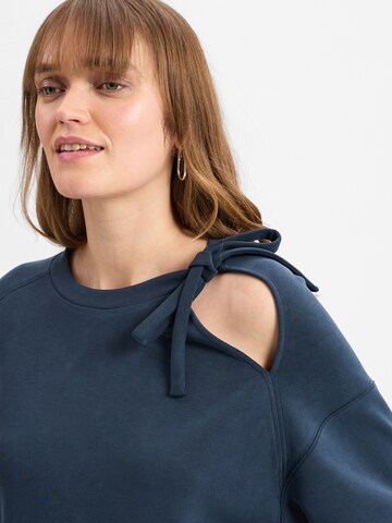 BOSS Sweatshirt 'C_Eslita' in Blau