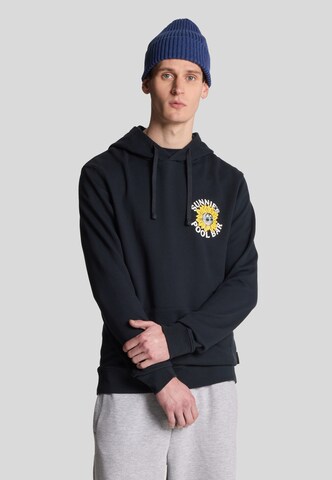 Lyle & Scott Sweatshirt 'Sunnies Pool Bar' in Blue: front