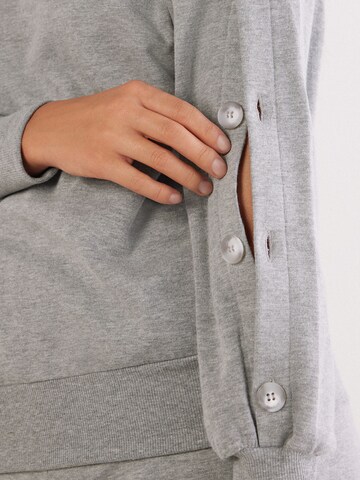 INTIMISSIMI Sweatshirt in Grey