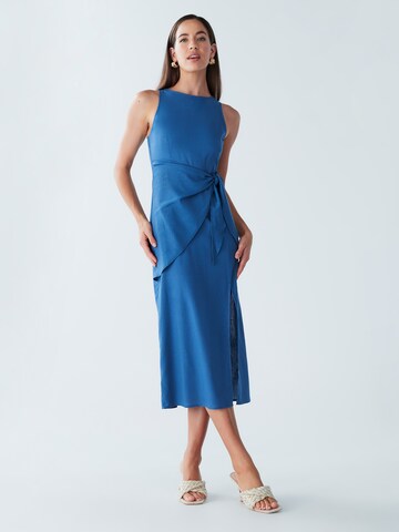 Robe 'SHAY' BWLDR en bleu