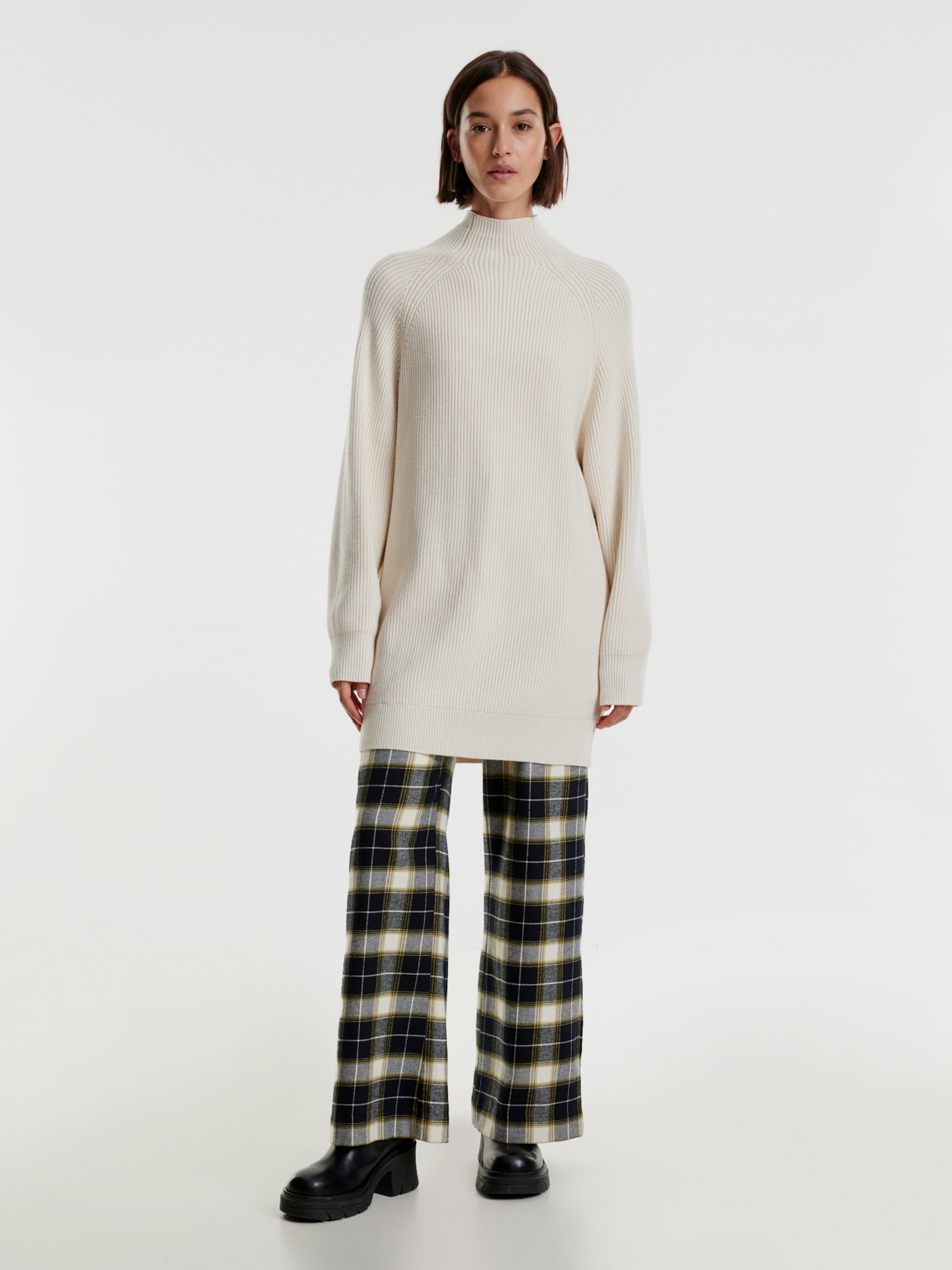 EDITED Produkter Strikkjole 'Invidia' hvid