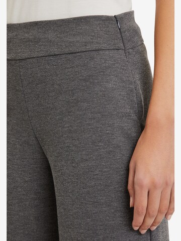 Loosefit Pantaloni con piega frontale di Cartoon in grigio