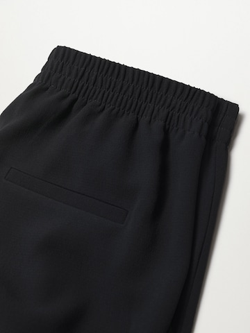 MANGO Loose fit Pleat-Front Pants in Black