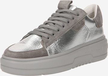 Kennel & Schmenger Sneakers laag 'TURN' in Zilver: voorkant