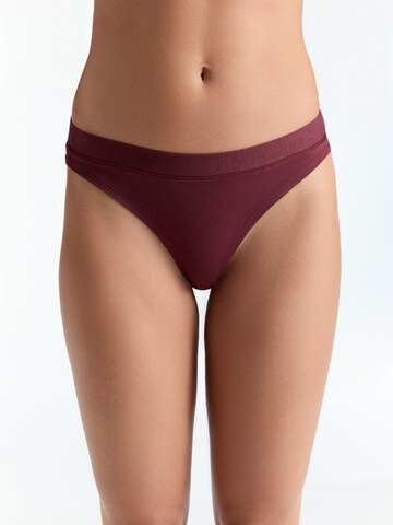 Albero Natur Thong in Red: front