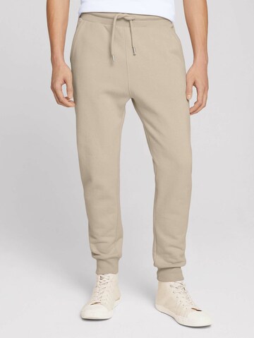 TOM TAILOR DENIM Tapered Broek in Beige: voorkant