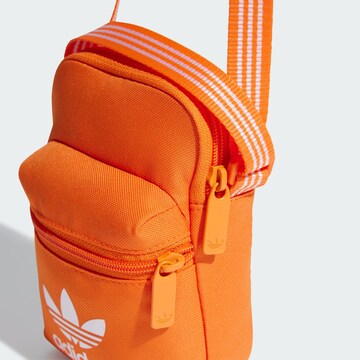 ADIDAS ORIGINALS Taška cez rameno 'Classic Festival' - oranžová