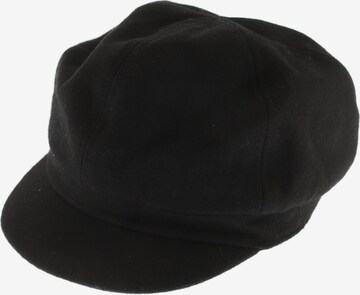 s.Oliver Hat & Cap in 56 in Black: front