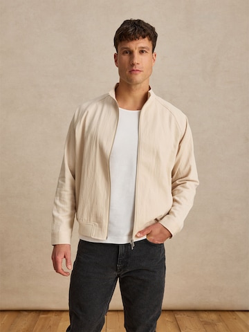 Veste mi-saison 'Dario' DAN FOX APPAREL en beige : devant
