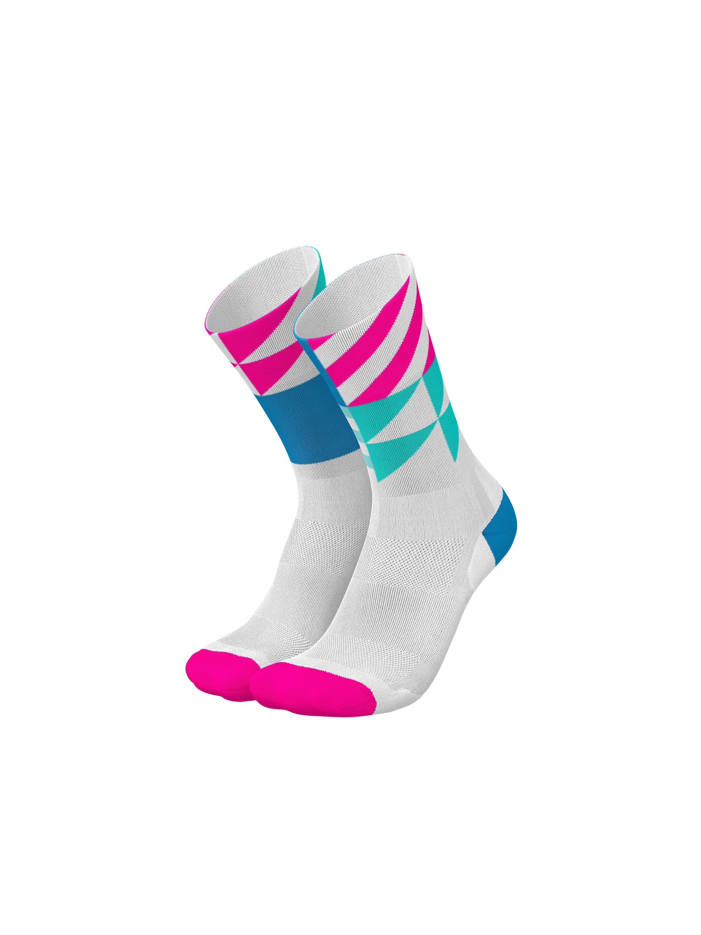 INCYLENCE Athletic Socks in Pink: front