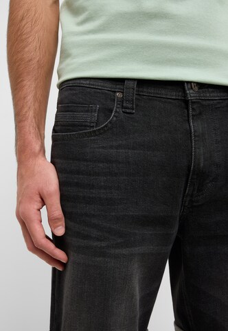 MUSTANG Loosefit Shorts 'Washington' in Schwarz