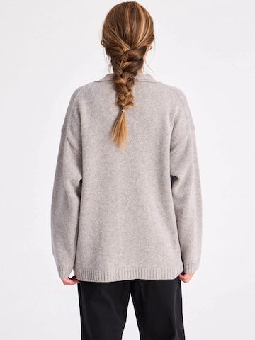 Cardigan 'Edith' Gai+Lisva en gris