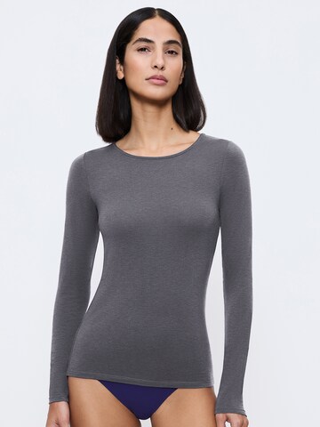 T-shirt ' Beauty Layers ' TRIUMPH en gris : devant