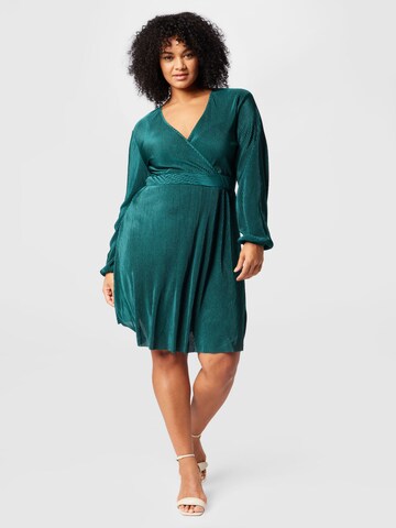 Robe 'Ashley' ABOUT YOU Curvy en vert