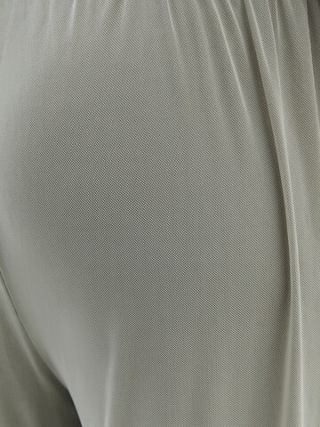 OXXO Loosefit Hose in Grün