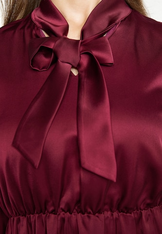 usha BLACK LABEL Платье в Красный