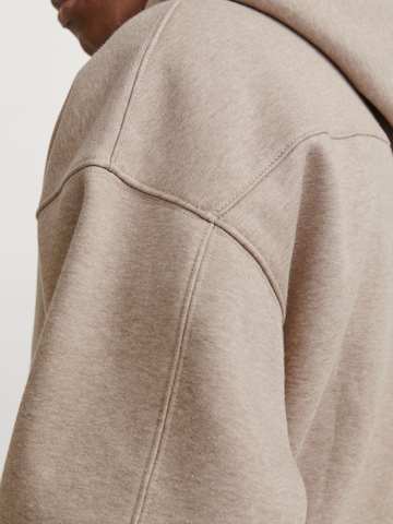 JACK & JONES Sweatshirt 'JORRidgewood' in Bruin