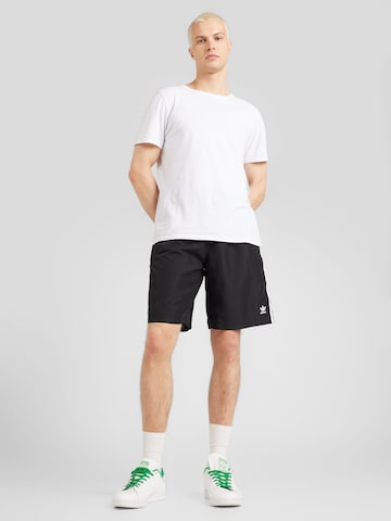 ADIDAS ORIGINALS Loosefit Shorts in Schwarz