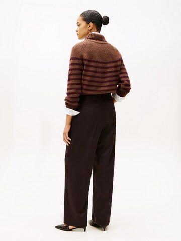 TOMMY HILFIGER Regular Trousers with creases in Brown
