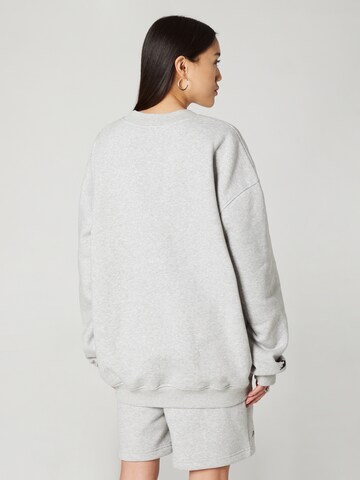 Pacemaker - Sweatshirt 'Falk' em cinzento