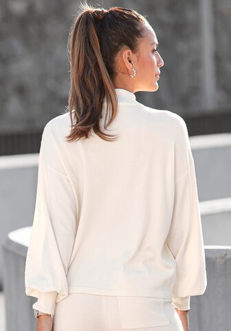 LASCANA Sweater in White