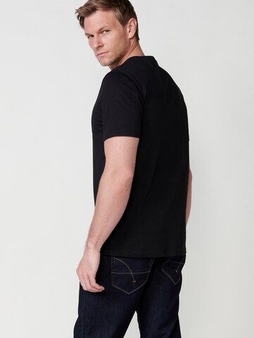 KOROSHI T-Shirt in Schwarz