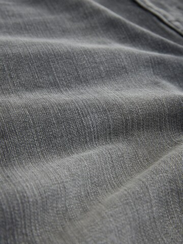 Next Normální Džíny – šedá