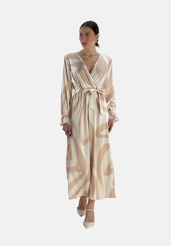 Elara Jurk in Beige: voorkant