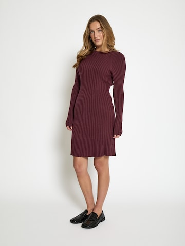 Robes en maille 'Anna' Peppercorn en rouge
