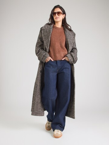 Pull-over & Other Stories en marron