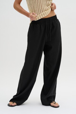 My Essential Wardrobe Wide leg Pants in Black: front