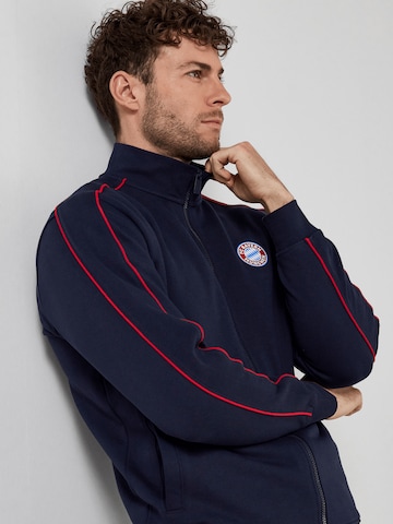 FC BAYERN MÜNCHEN Zip-Jacke Essentials in Blau