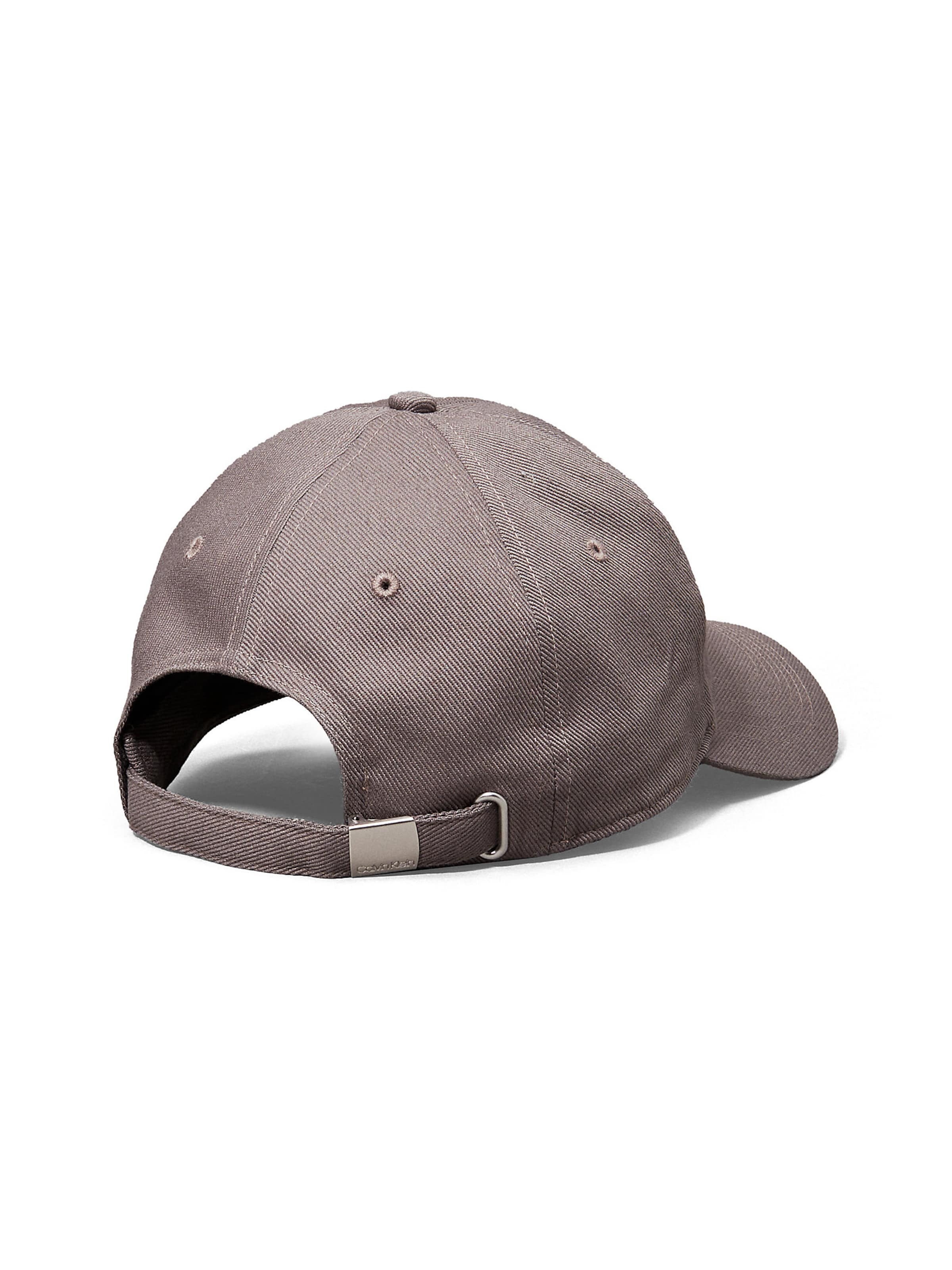 Calvin Klein Cap in Grau