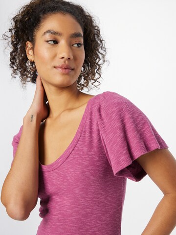 T-shirt GAP en rose